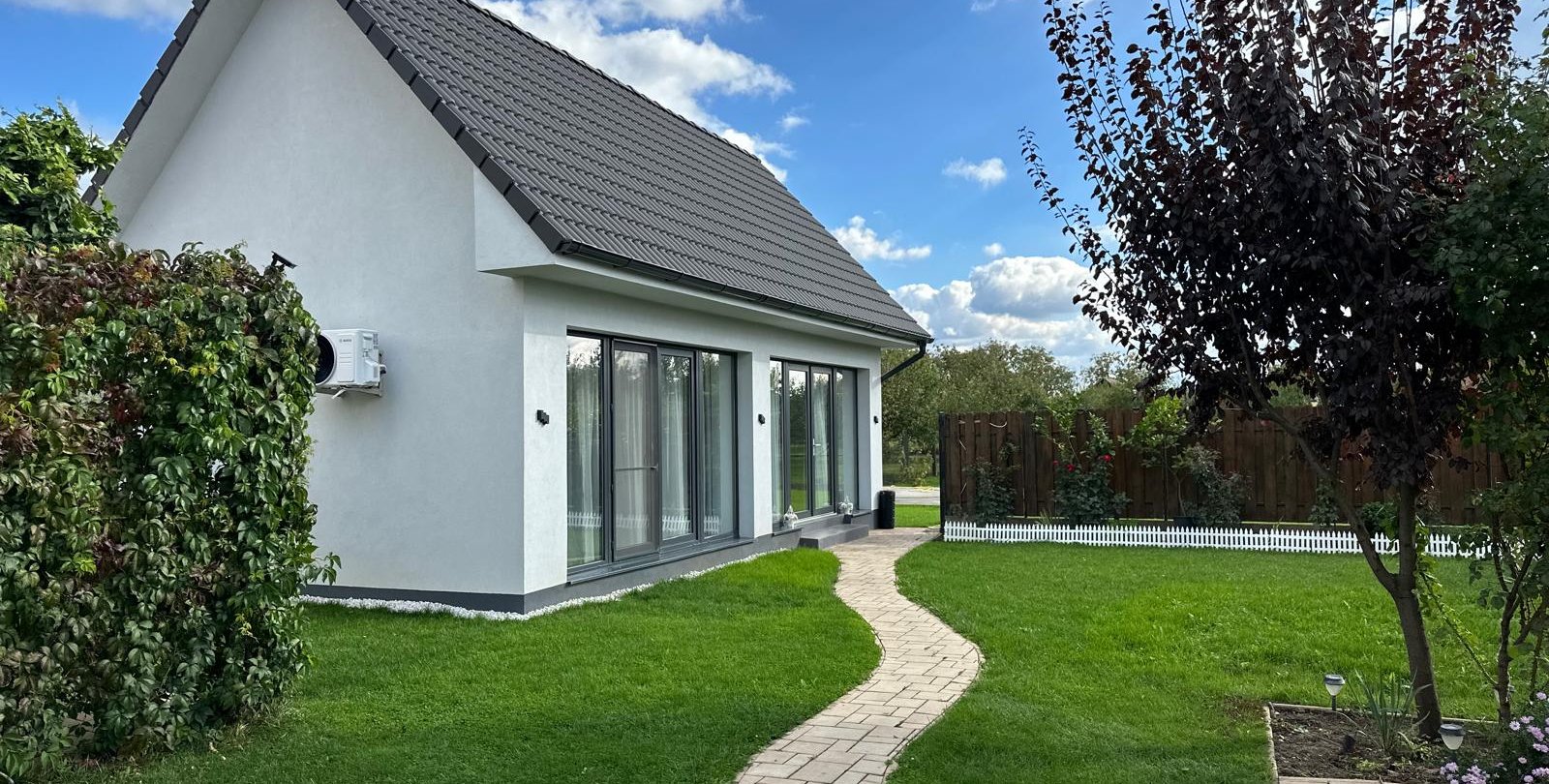 Bucătărie și Living openspace